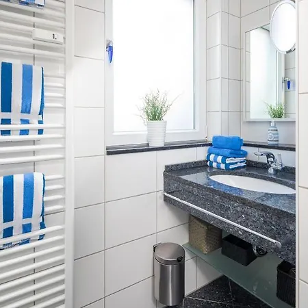Blue Pearl Apartment